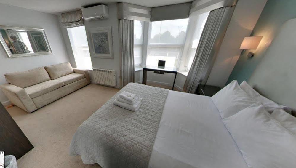 Mccafferty'S Guesthouse Ίλφορντ Εξωτερικό φωτογραφία