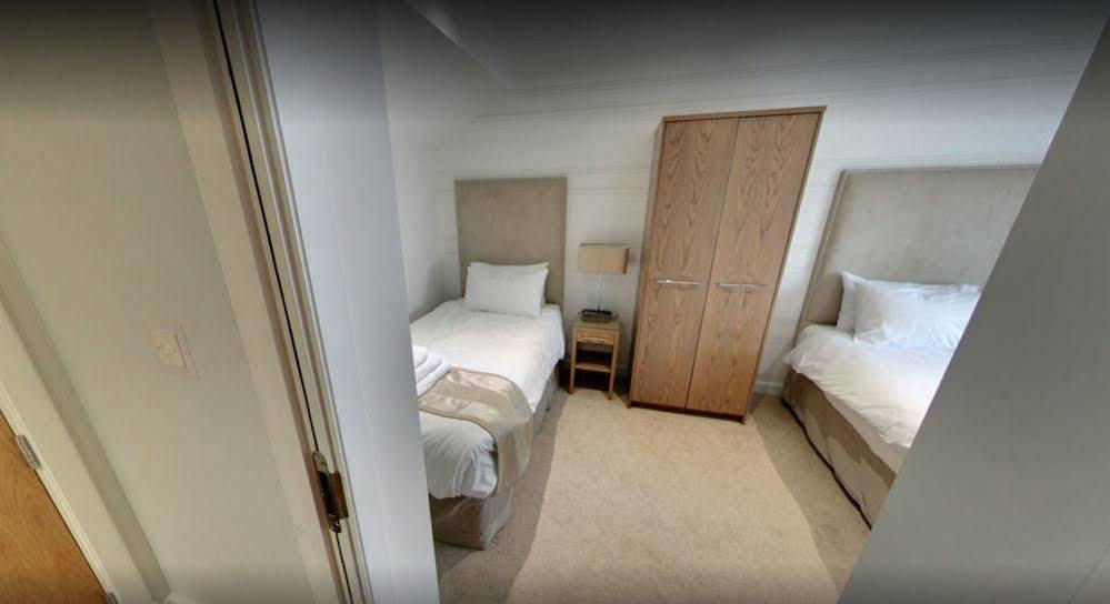 Mccafferty'S Guesthouse Ίλφορντ Εξωτερικό φωτογραφία